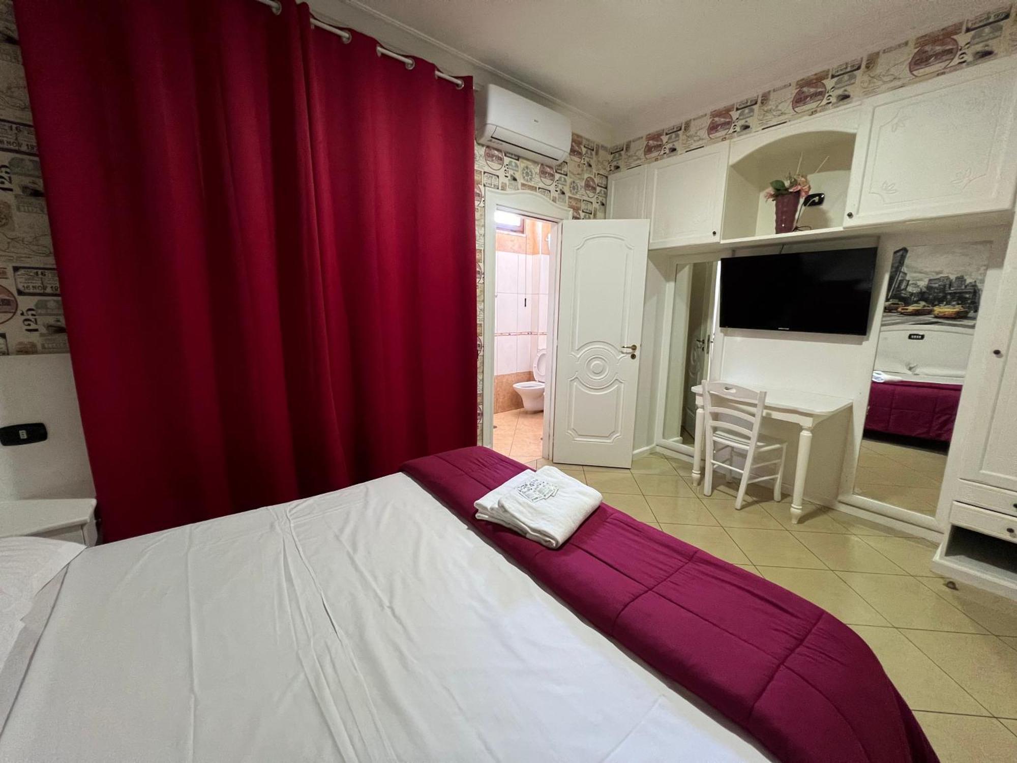 Hotel Tiffany Varcaturo Dış mekan fotoğraf